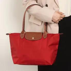 brand11 A Ready💕 Longchamp Classic MLH Vermillon Rp. 1.800.000